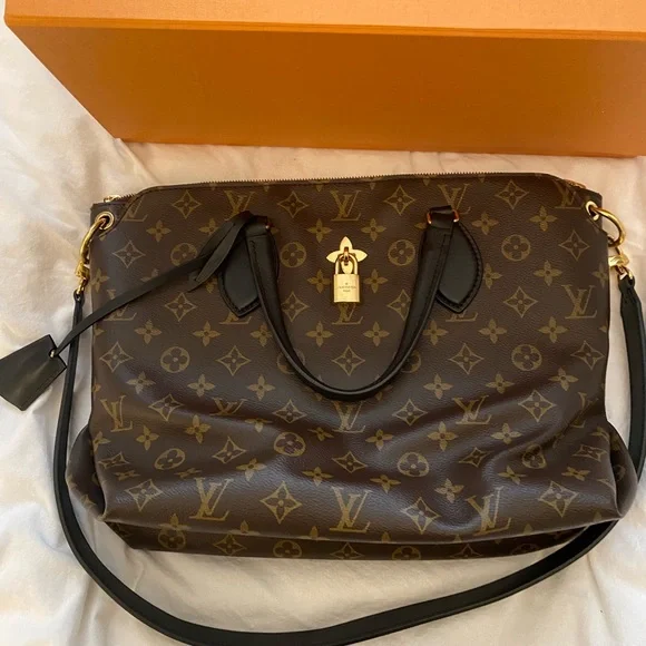 Louis Vuitton flower zipped tote MM handbag - Picture 2 of 16